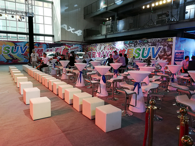 西安沙发凳租赁 西安面包凳出租 东风DX4汽车上市活动